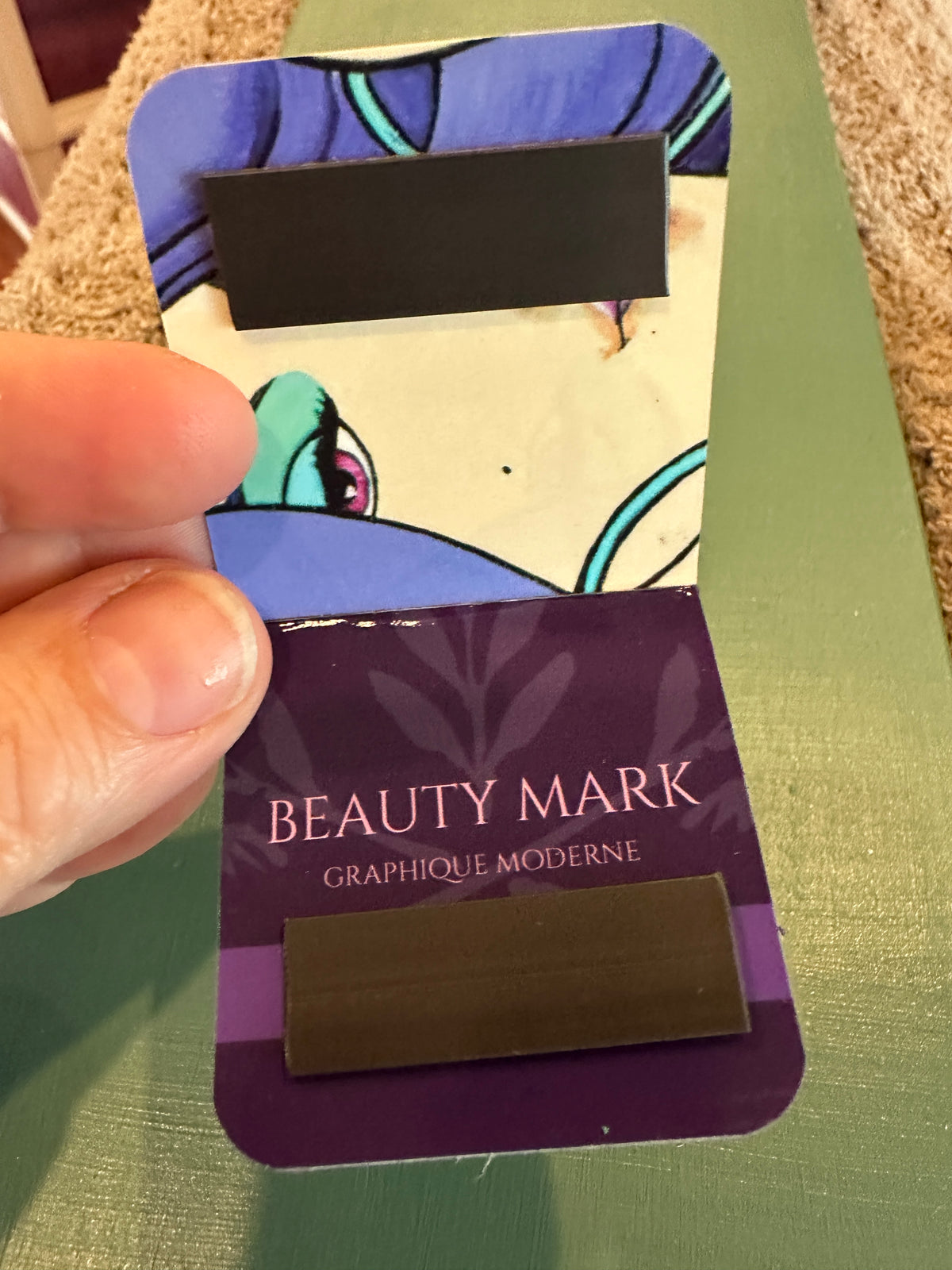 MAGNETIC BOOKMARK: 'Beauty Mark’