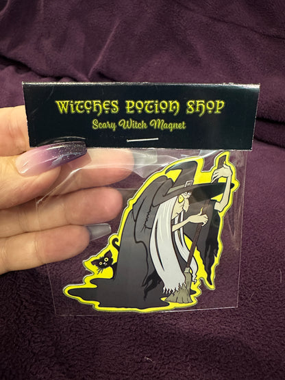 MAGNET: Scary Witch