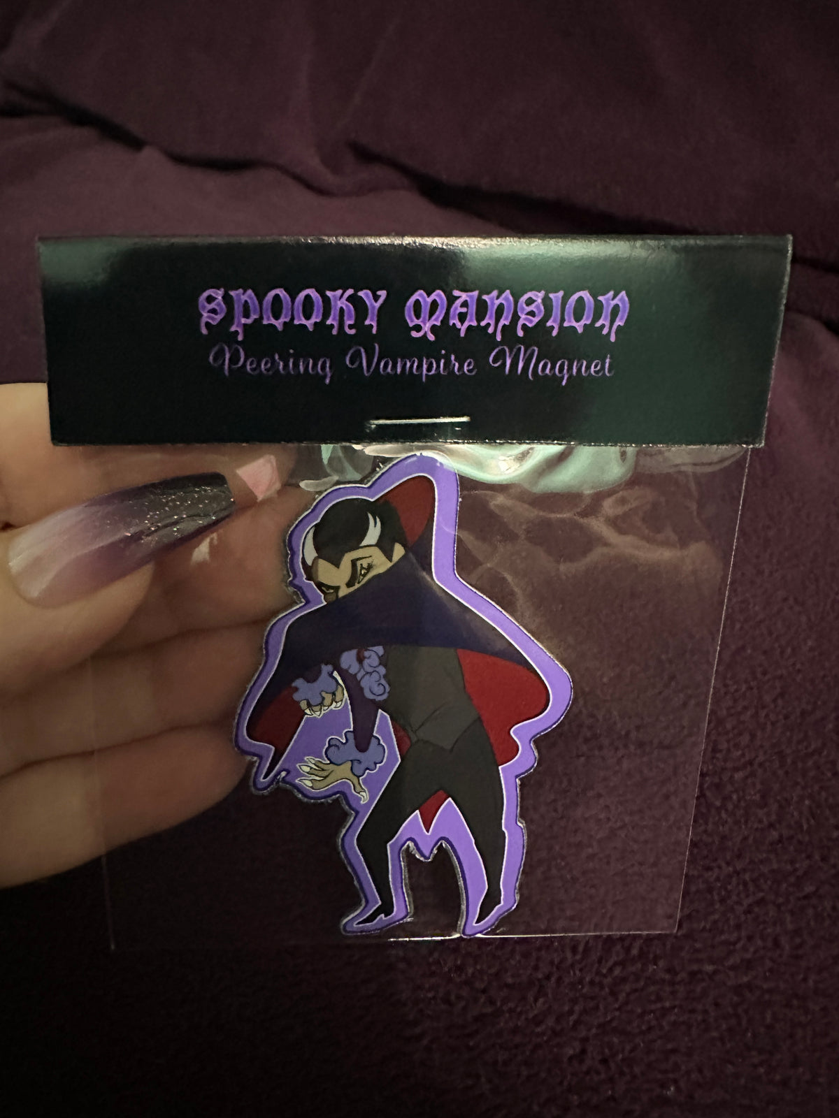 MAGNET: Vampire Peering Over Cape